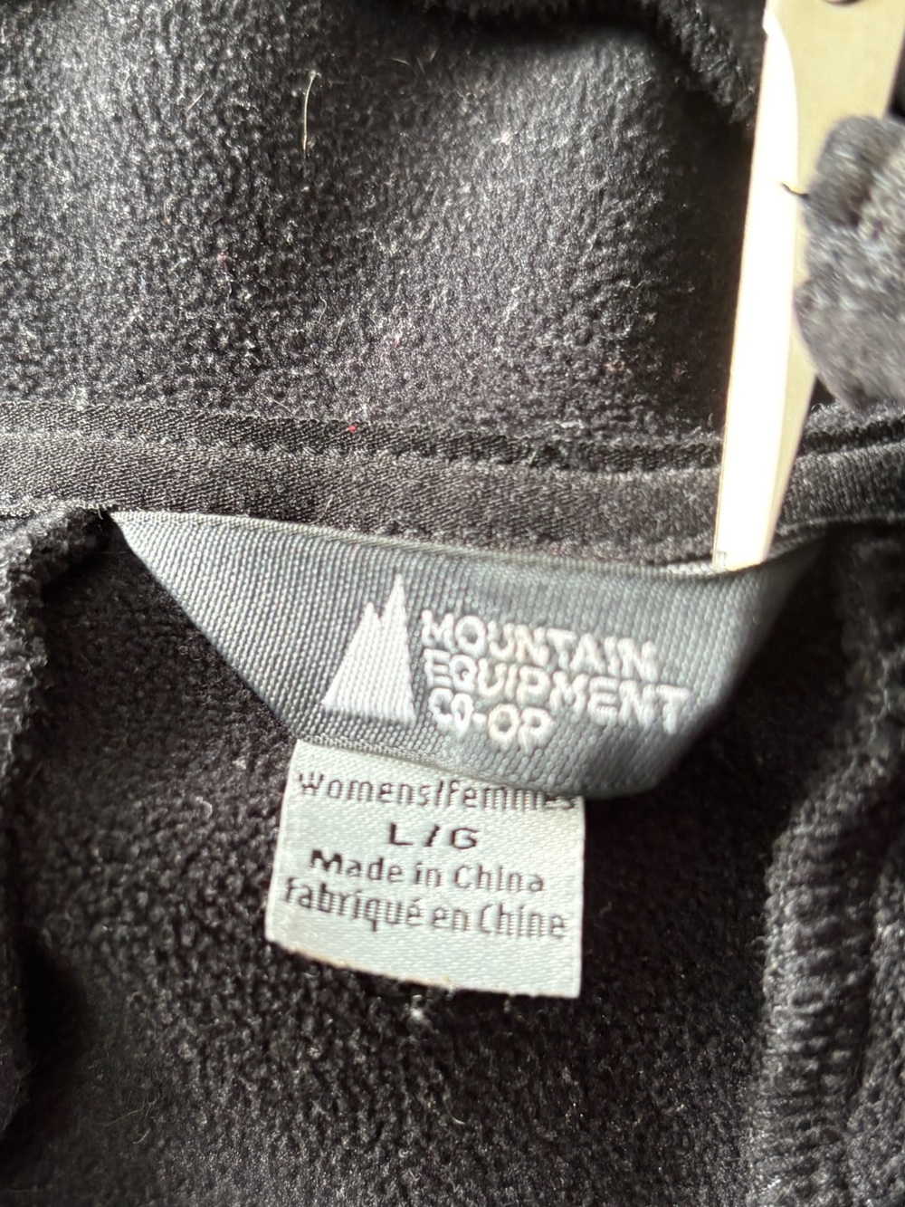 MEC Mountain Co-op | Black grid-patterned fleece fabric Zip Hoodie - Woman’s L - Picture 4 of 11
